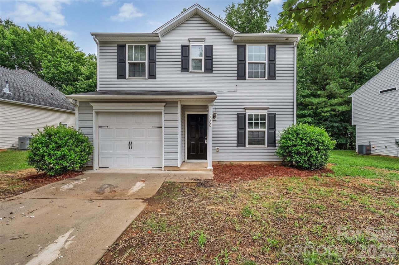 8500 Four Sisters Ln., Charlotte, NC 28215