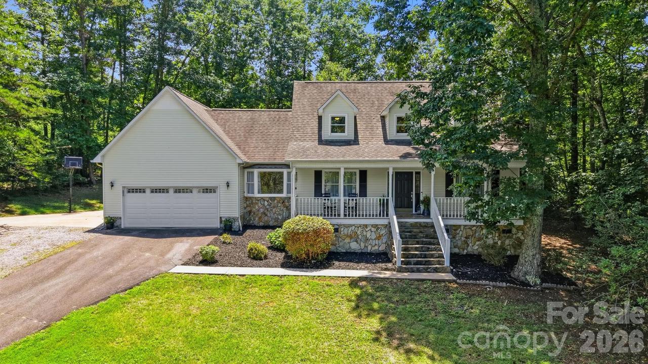 131 Fox Runn Dr., Granite Falls, NC 28630