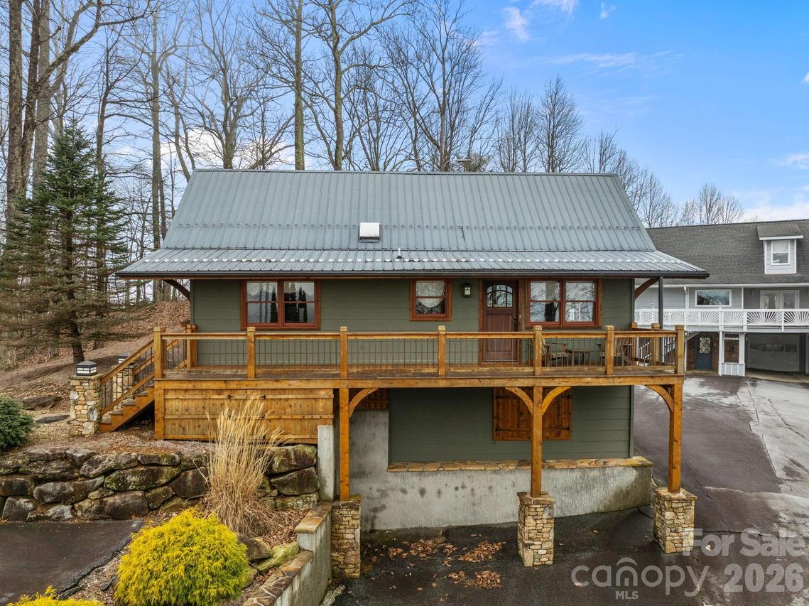 6773 & 6777 Pinnacle Mountain Rd., Zirconia, NC 28790