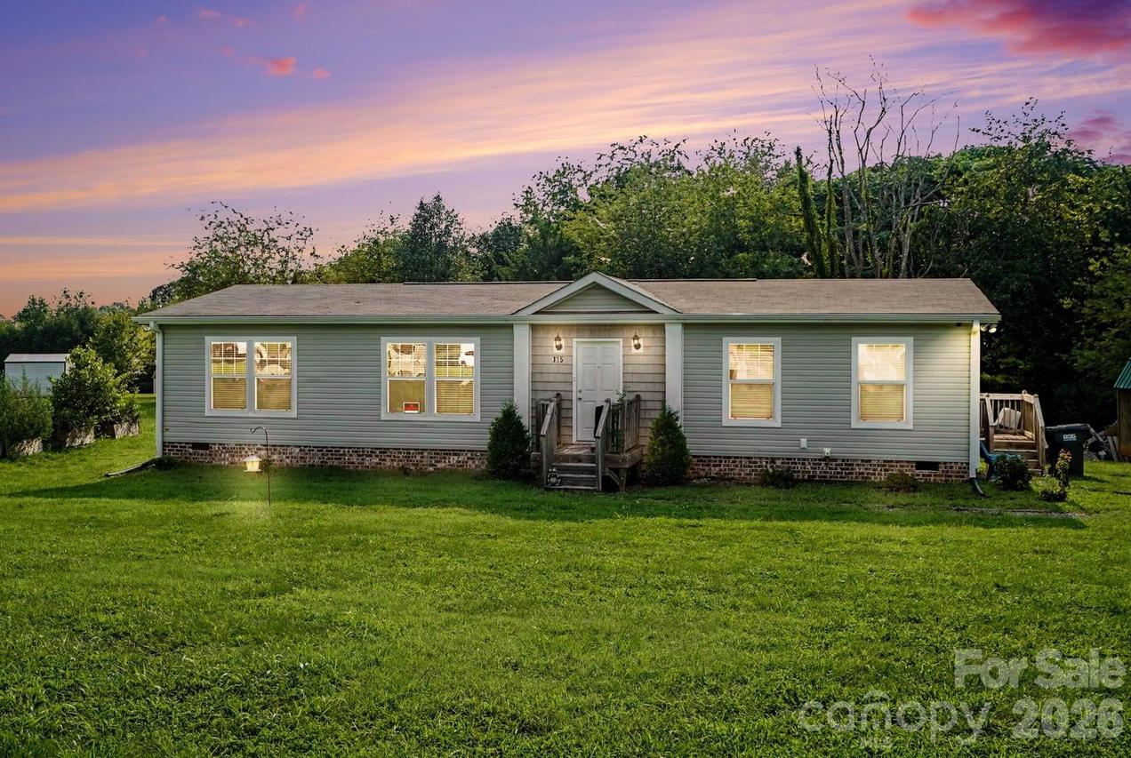 115 Greenmont Dr., Stony Point, NC 28678