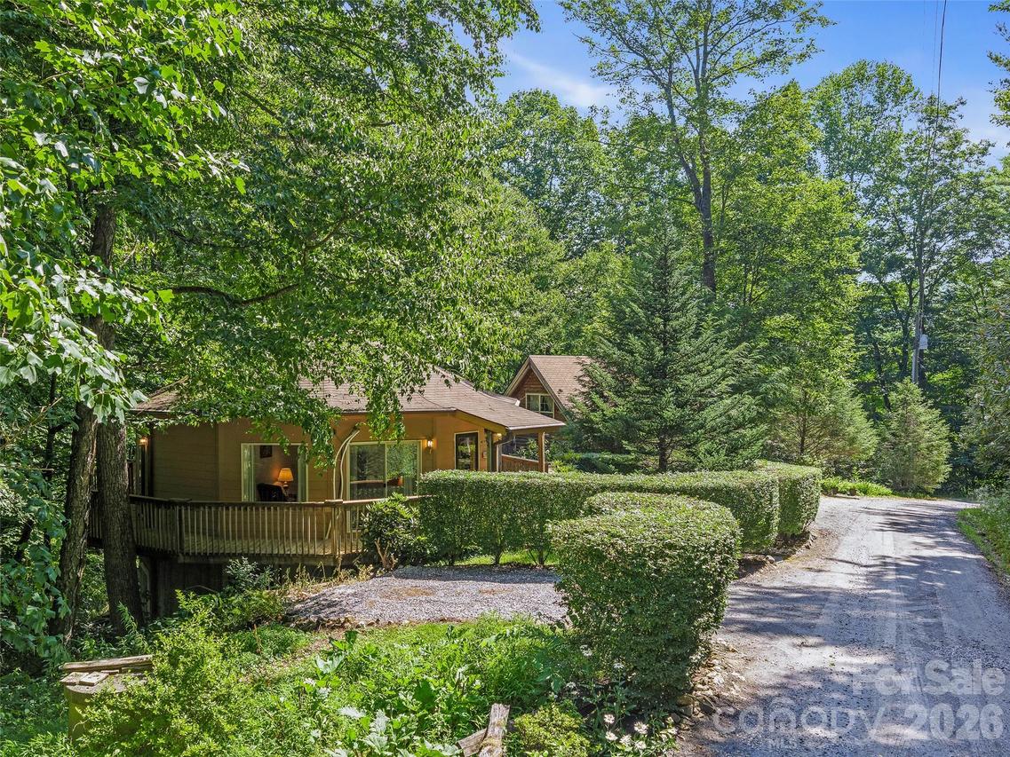 284 Simmons Ridge Rd., Spruce Pine, NC 28705