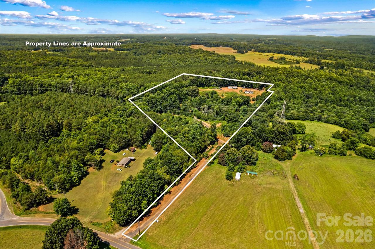185 Jacobs Farm Ln., Statesville, NC 28625