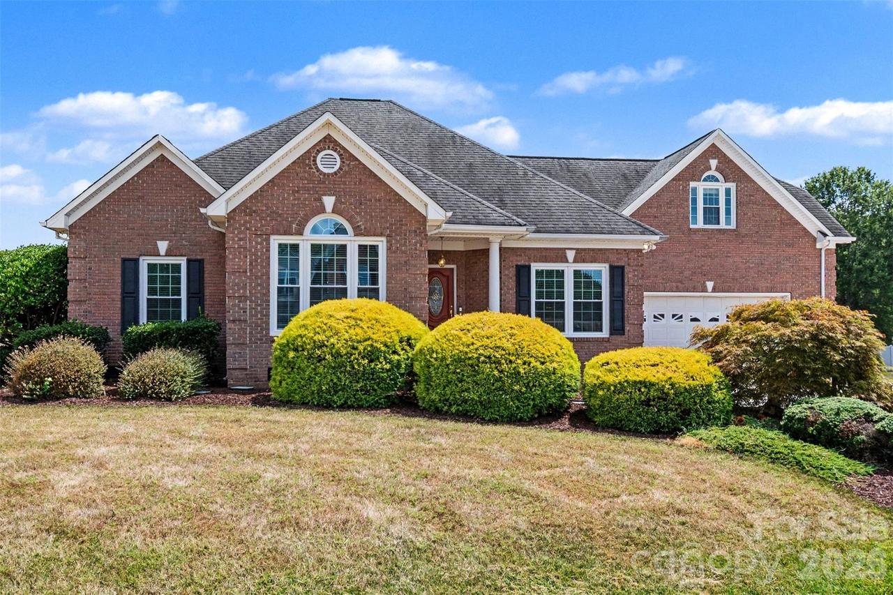 1908 Norfolk Pine Ct., Gastonia, NC 28056