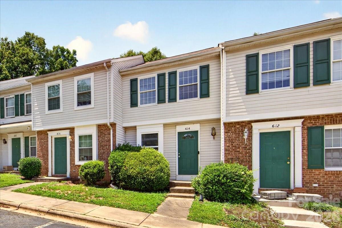 614 Lex Dr., Charlotte, NC 28262