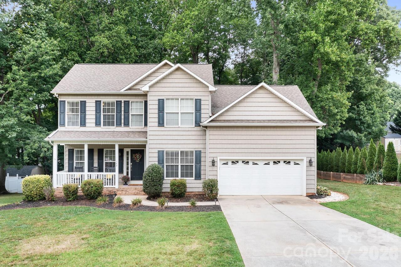 142 Valley Glen Dr., Troutman, NC 28166