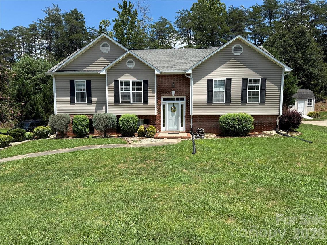 97 Freshfield Dr., Hudson, NC 28638