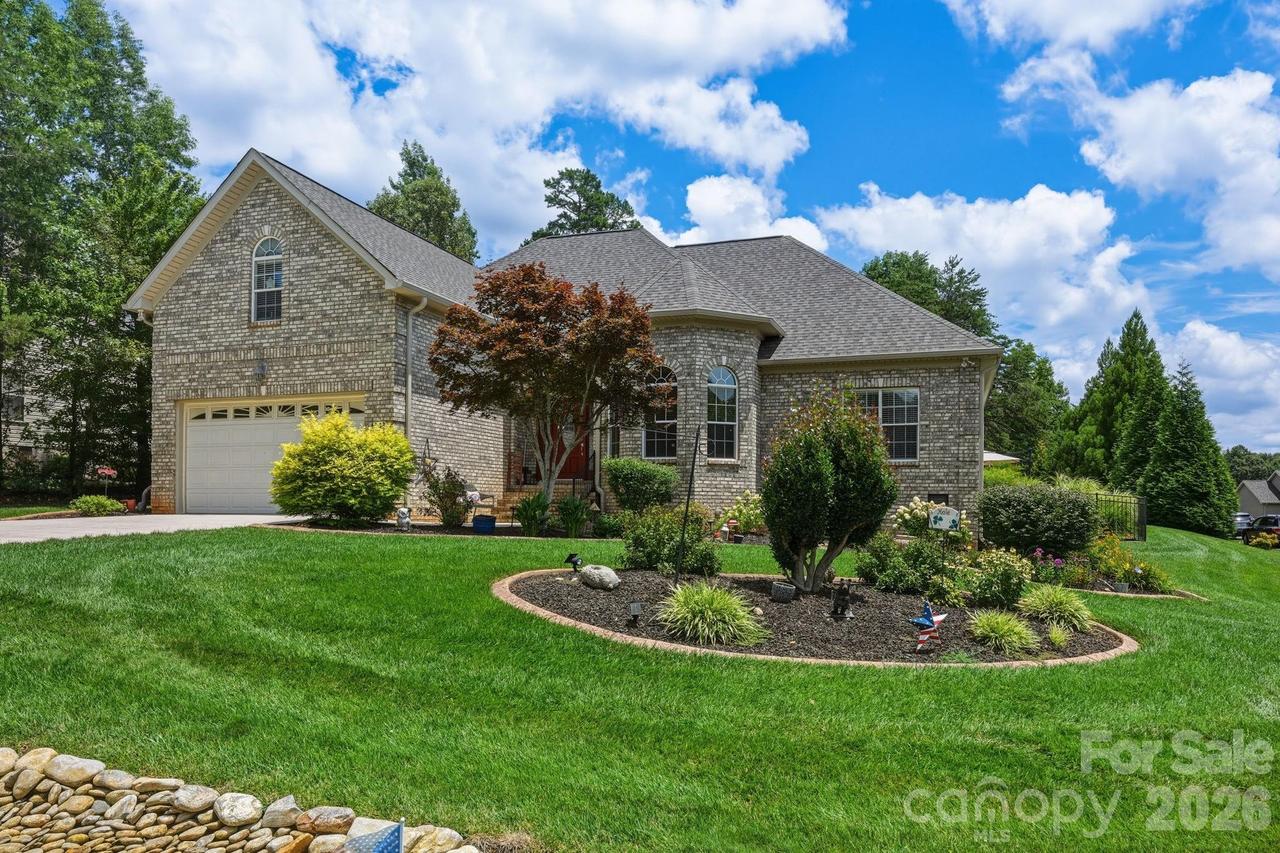 4659 Sagittarius Cir., Denver, NC 28037