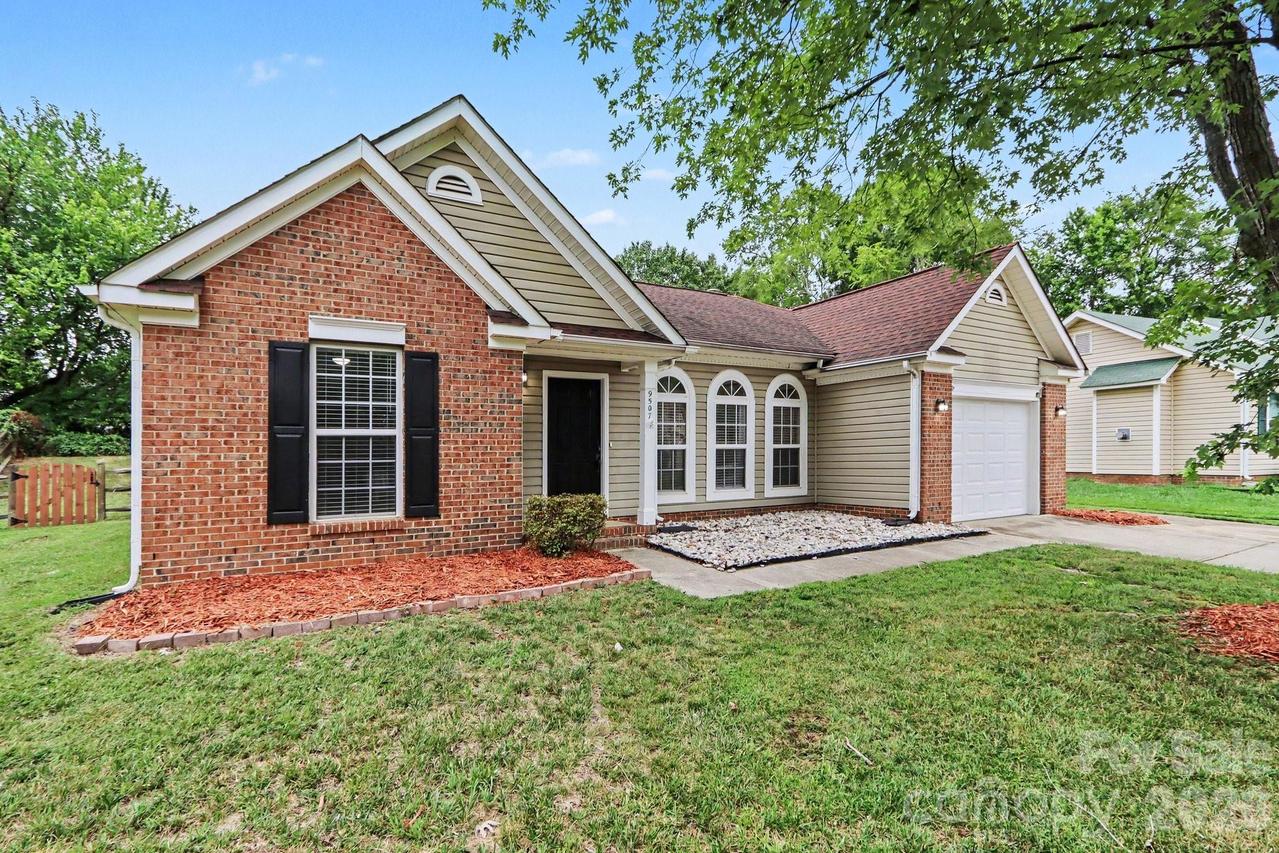 9507 Misty Arbor Way, Charlotte, NC 28269