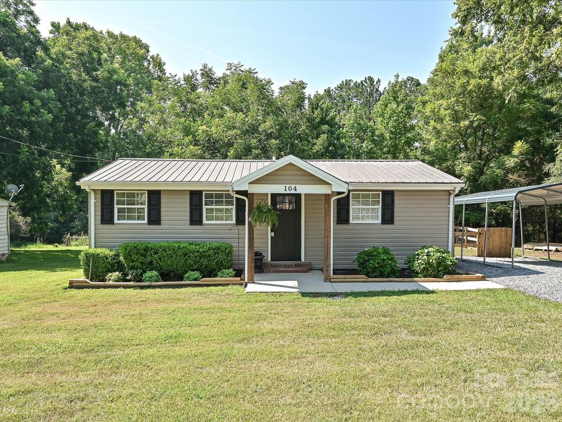 104 Dunlap St., Waxhaw, NC 28173