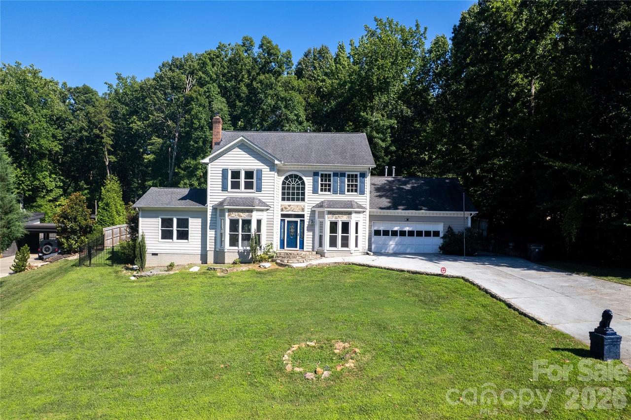 5010 Ardenwoods Dr., Charlotte, NC 28215