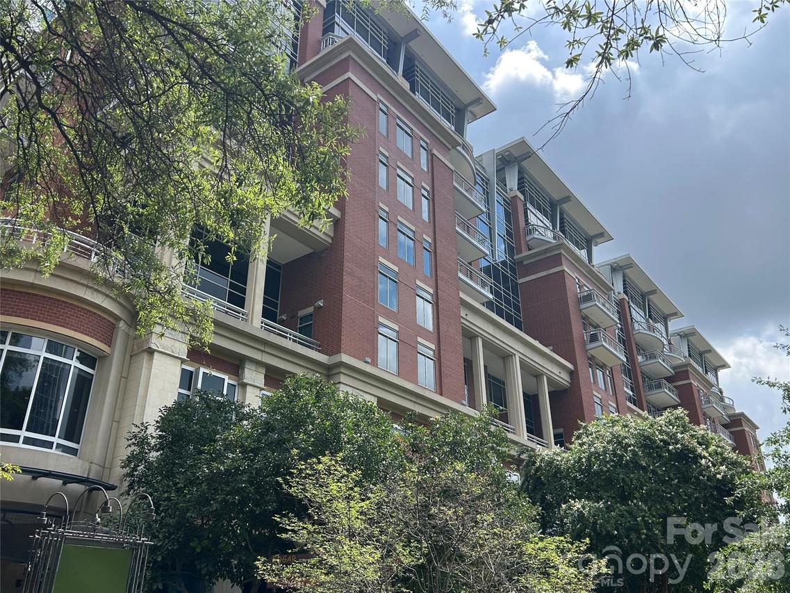435 S Tryon St. #708, Charlotte, NC 28202