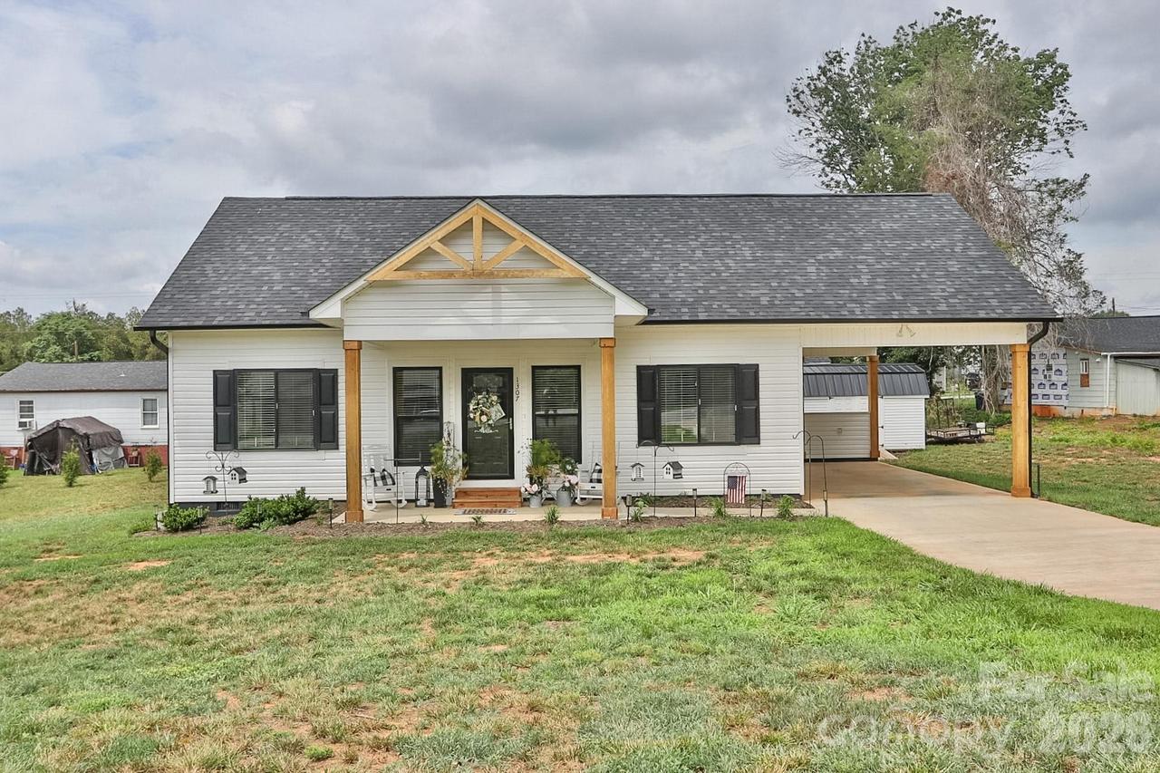 1307 Unifi Industrial Dr., Yadkinville, NC 27055
