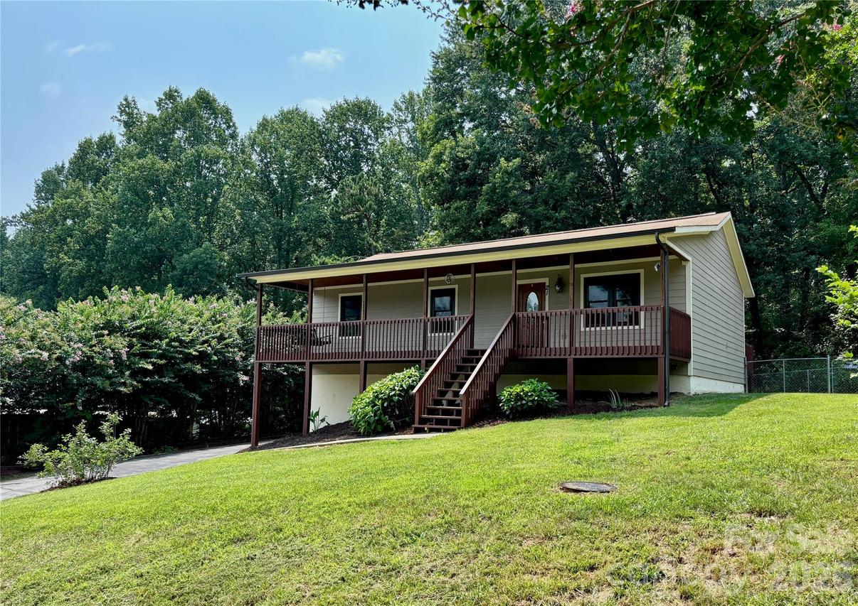 21 Ashwood Dr., Asheville, NC 28803