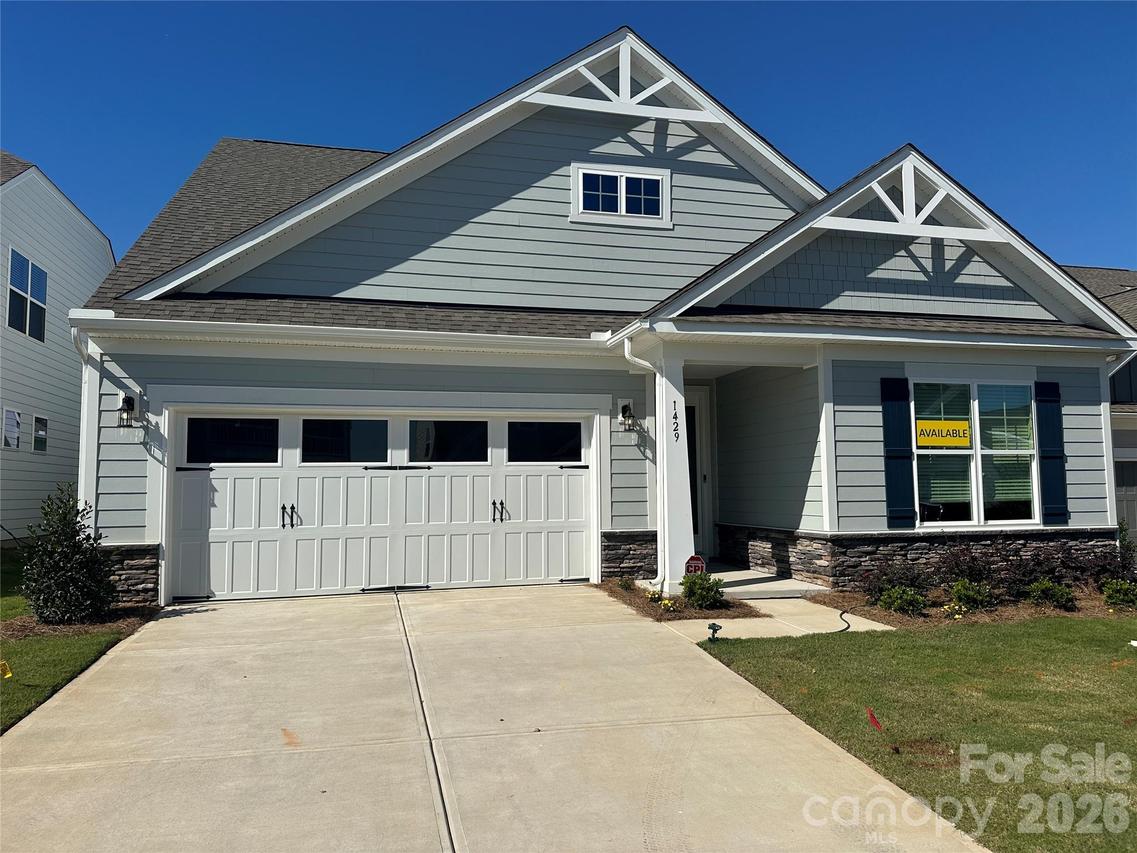 1429 Ardmore Dr., Sherrills Ford, NC 28673