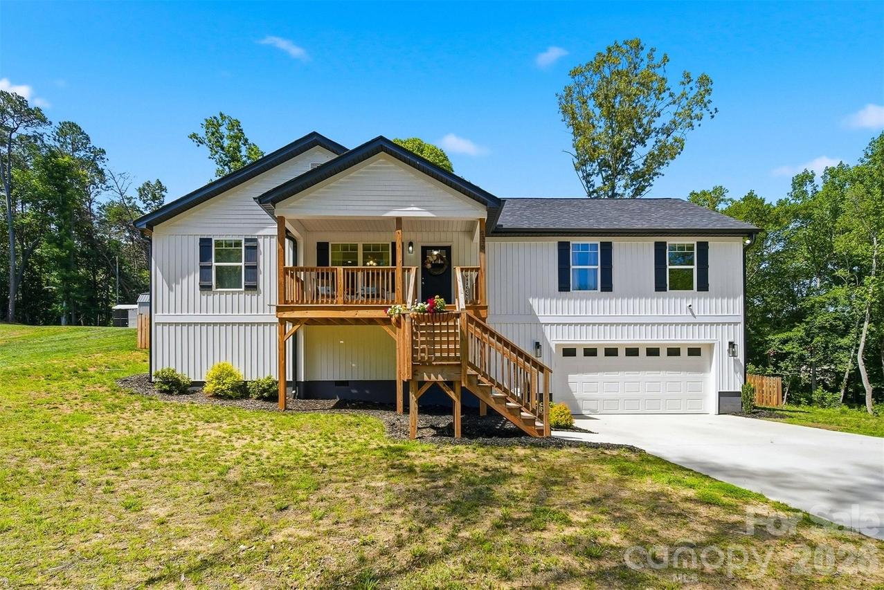 2370 Ellen St., Granite Falls, NC 28630