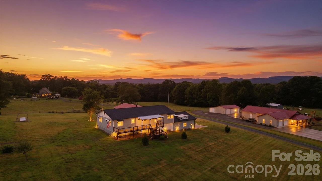 1127 Black Oak Ridge Rd., Taylorsville, NC 28681
