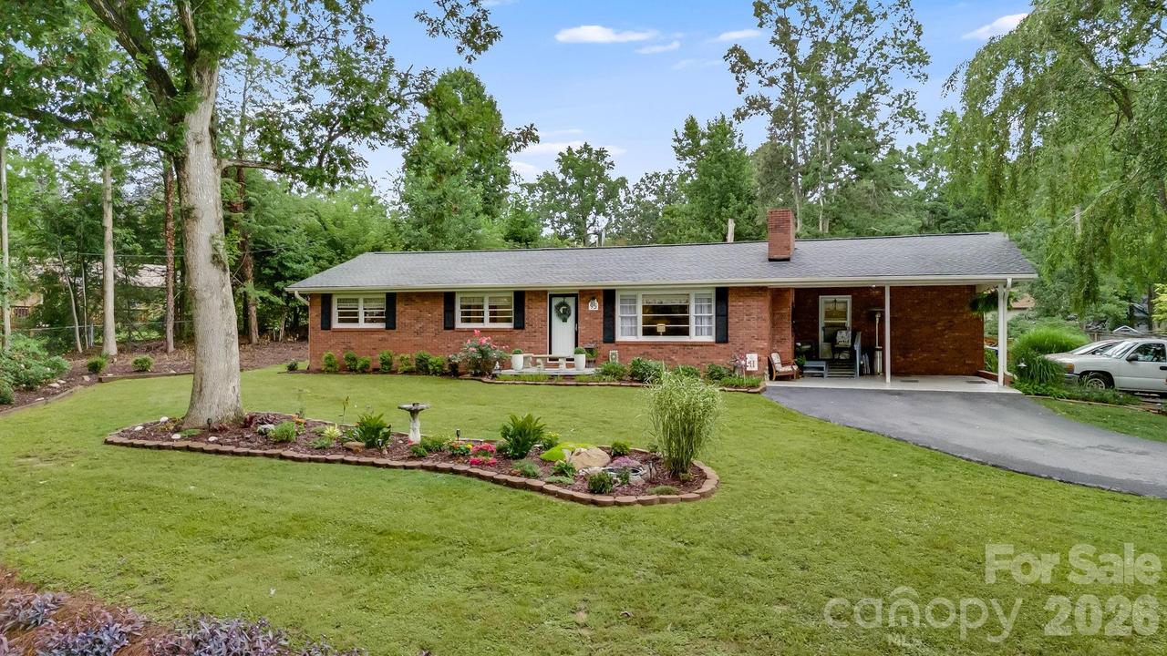95 Pensacola Ave., Arden, NC 28704