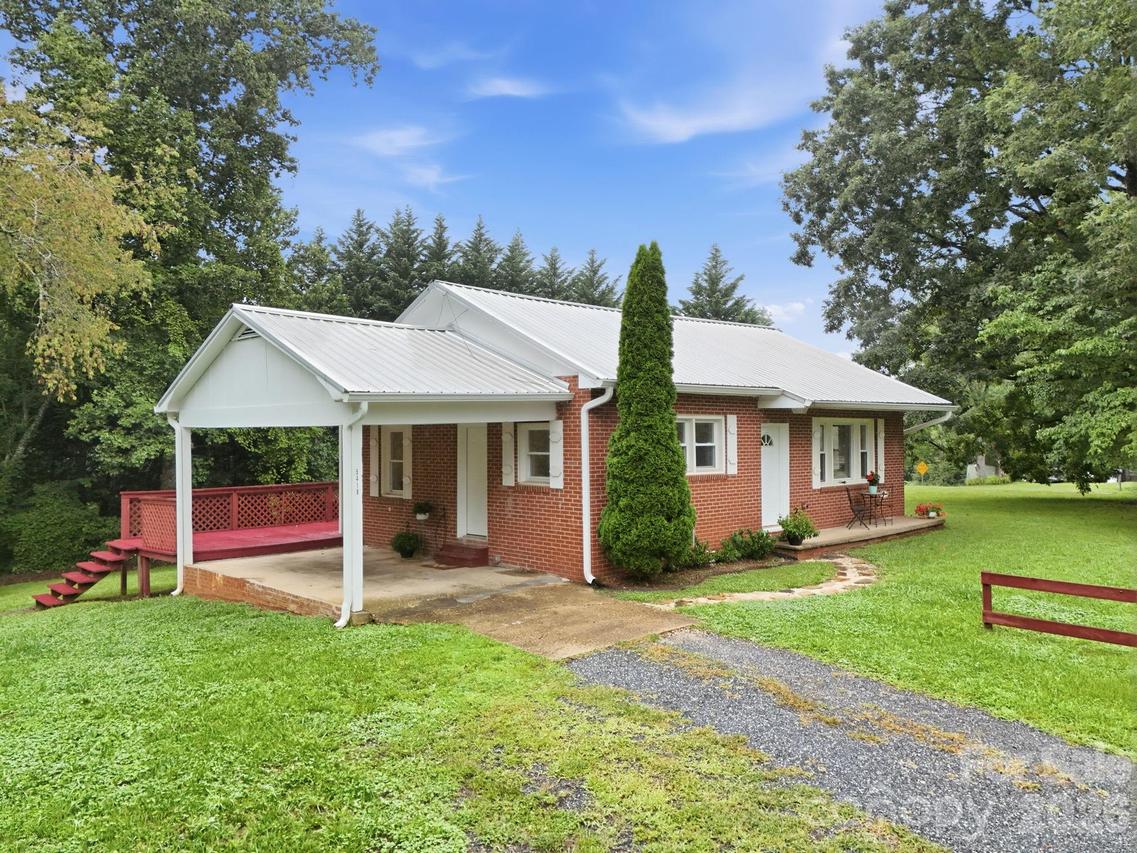 5418 Nix Creek Rd., Marion, NC 28752