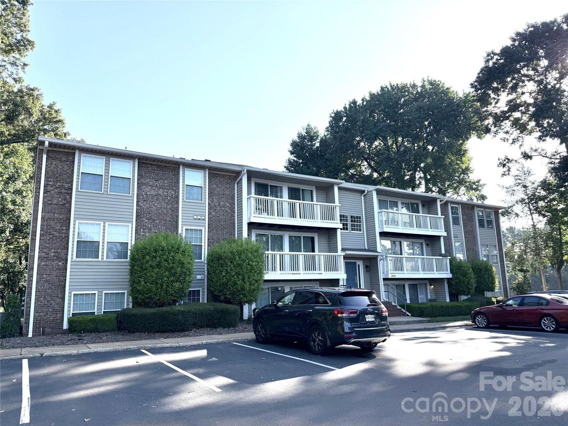 1645 Arlyn Cir. #M, Charlotte, NC 28213