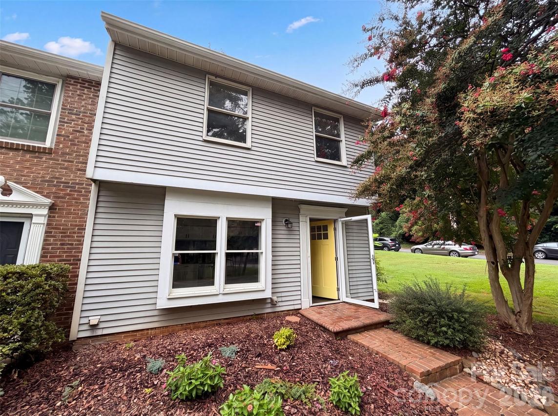 1500 Waybridge Ln., Charlotte, NC 28210