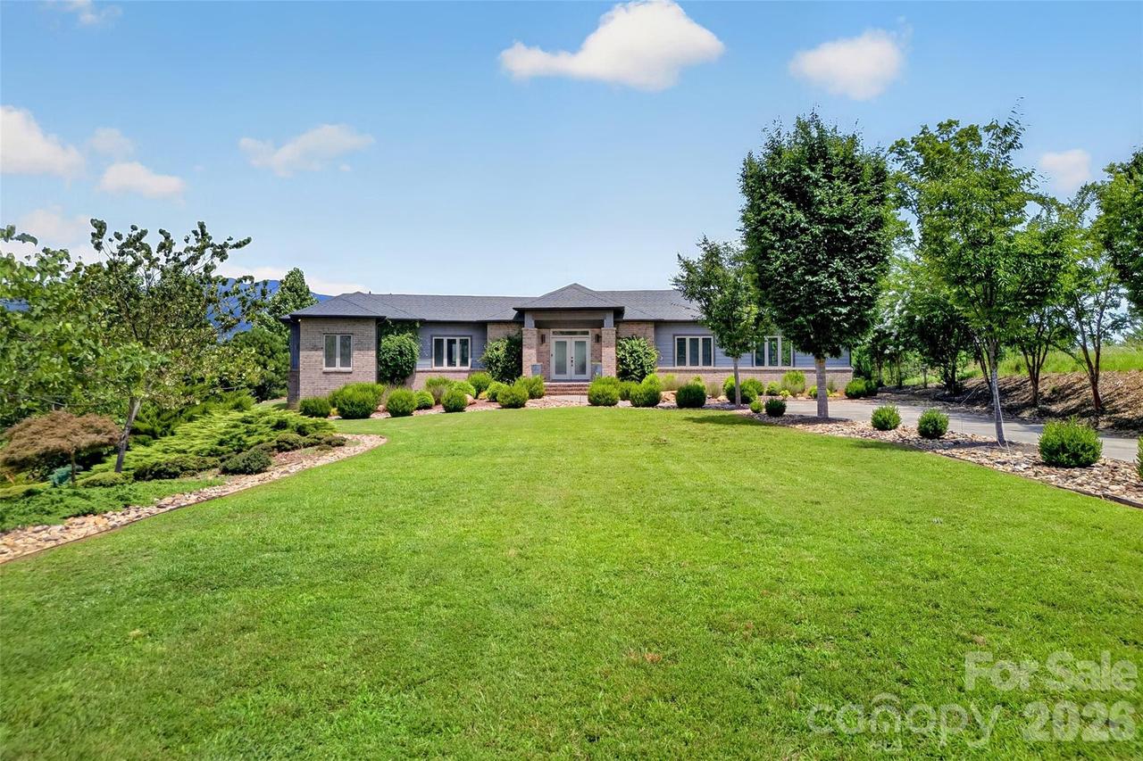 362 Captains Dr., Nebo, NC 28761
