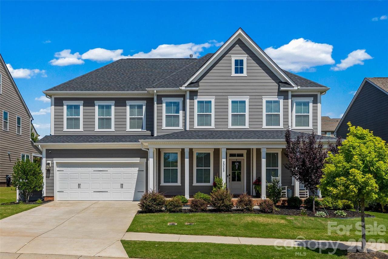 2025 Vettura Ct., Waxhaw, NC 28173