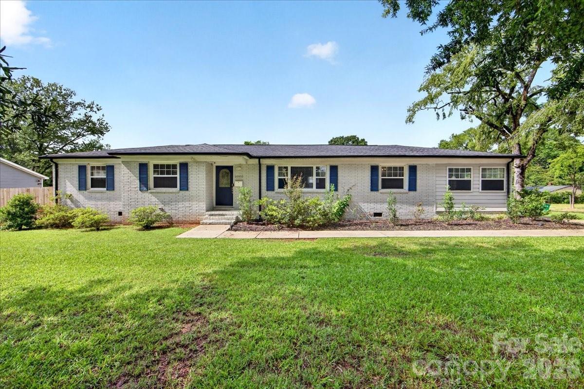 8000 Lawyers Rd., Charlotte, NC 28227