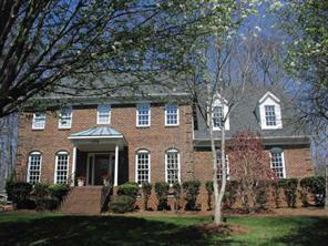 5718 Glen Forest Dr., Charlotte, NC 28226