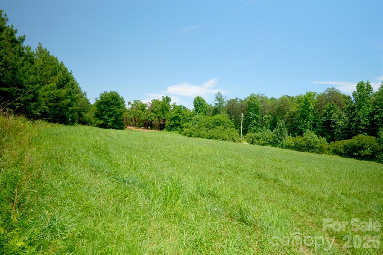 4 Morrison Rd., Morganton, NC 28655