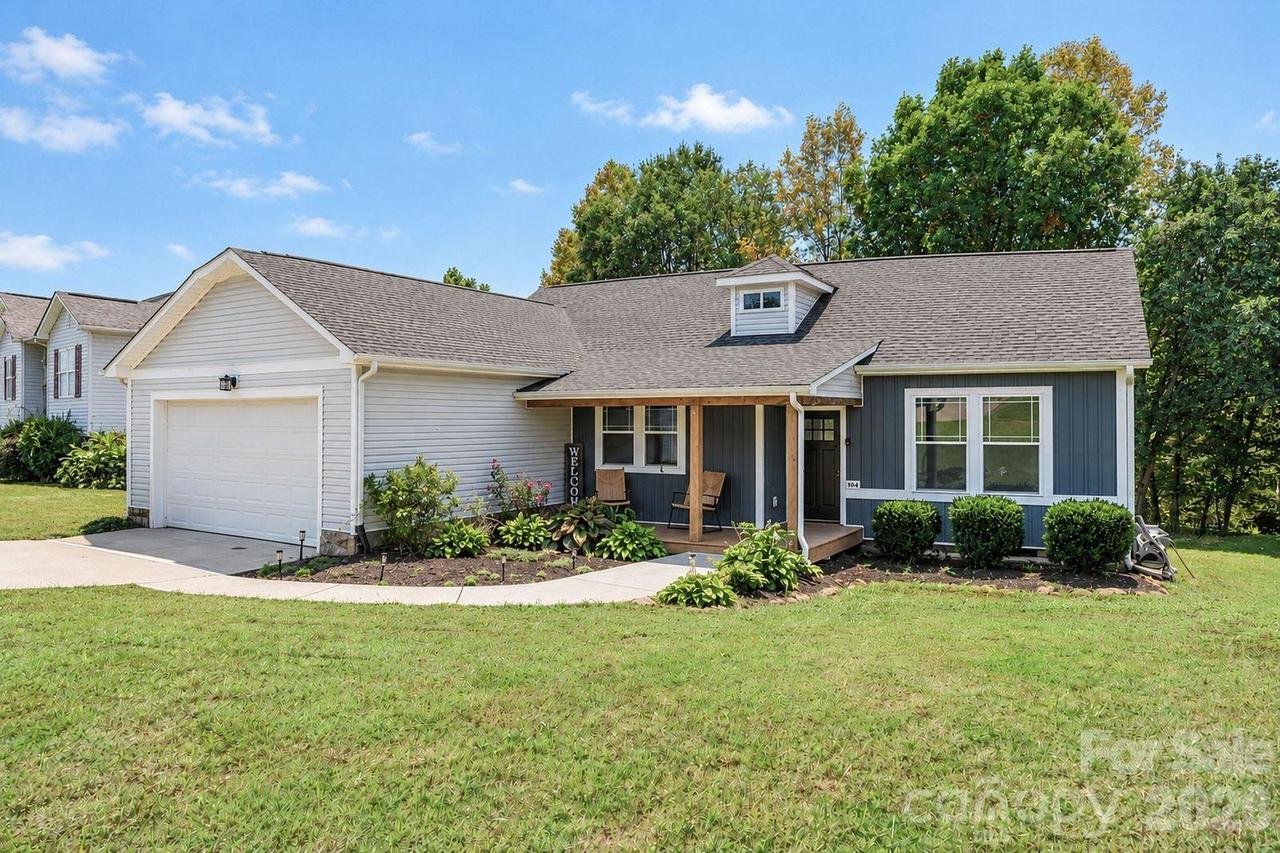1544 Farmington Hills Dr., Conover, NC 28613