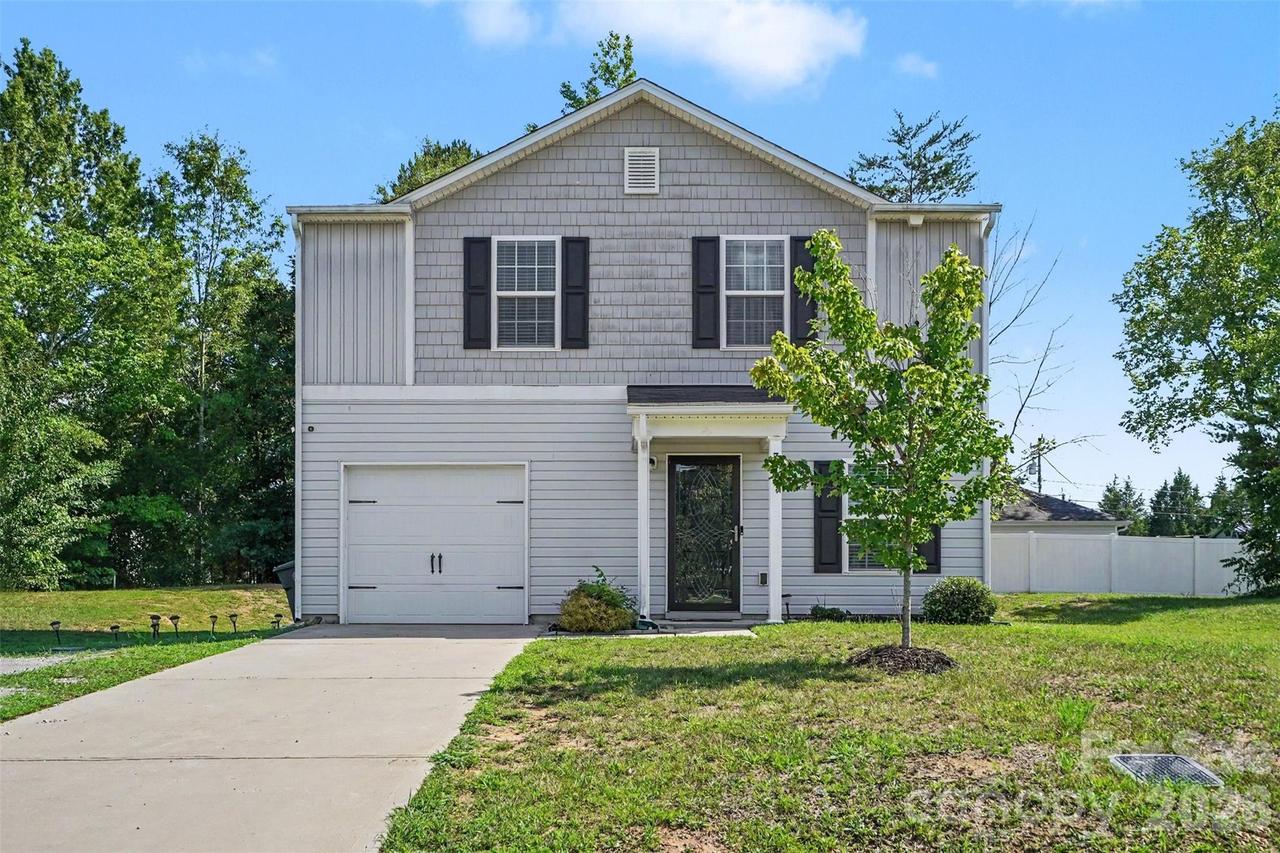347 Cornwall Dr., Salisbury, NC 28147