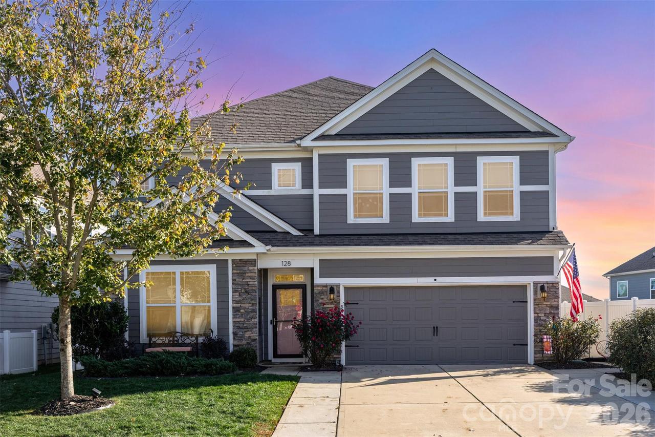 128 Longleaf Dr., Mooresville, NC 28117