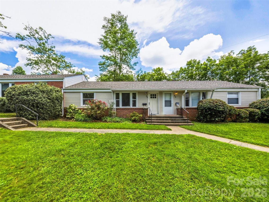43 Trowbridge Ln., Brevard, NC 28712