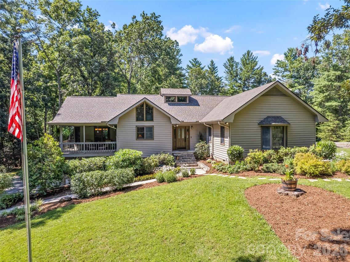 58 Sedgewood Ct., Fairview, NC 28730
