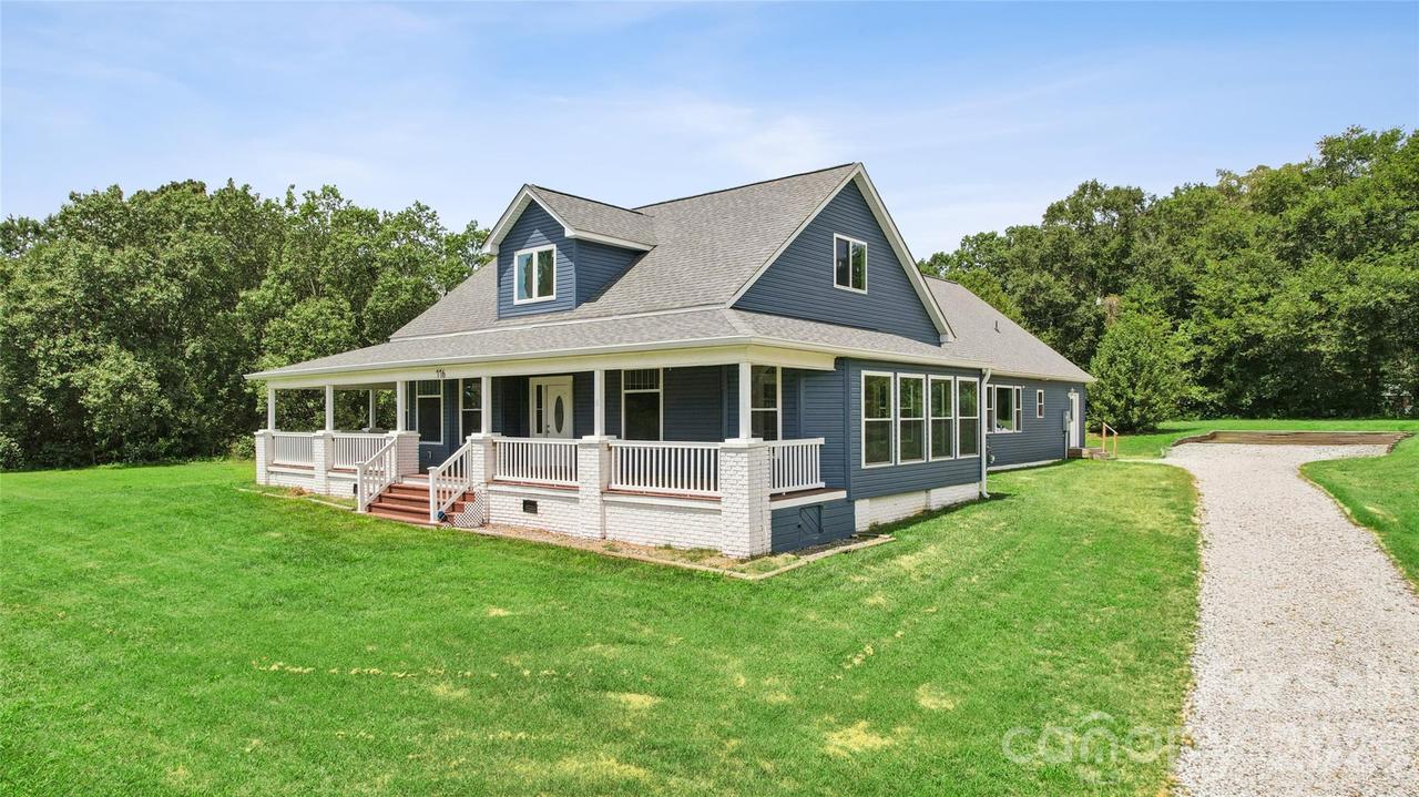 776 S Grove Street Extension, Lincolnton, NC 28092