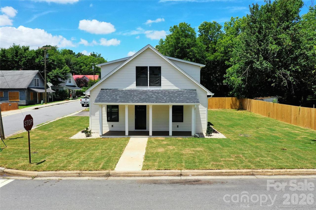 733 Spruce St., Mooresville, NC 28115