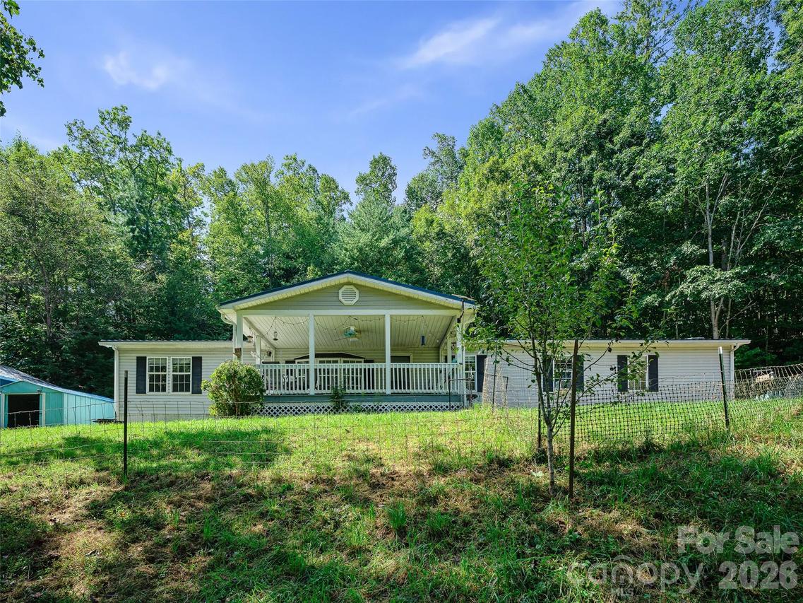 59 Sprinkle Dr., Spruce Pine, NC 28777