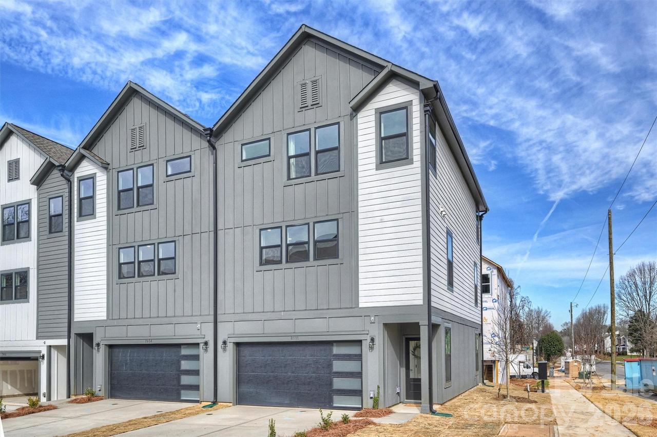 8031 Sansom Dr., Charlotte, NC 28213