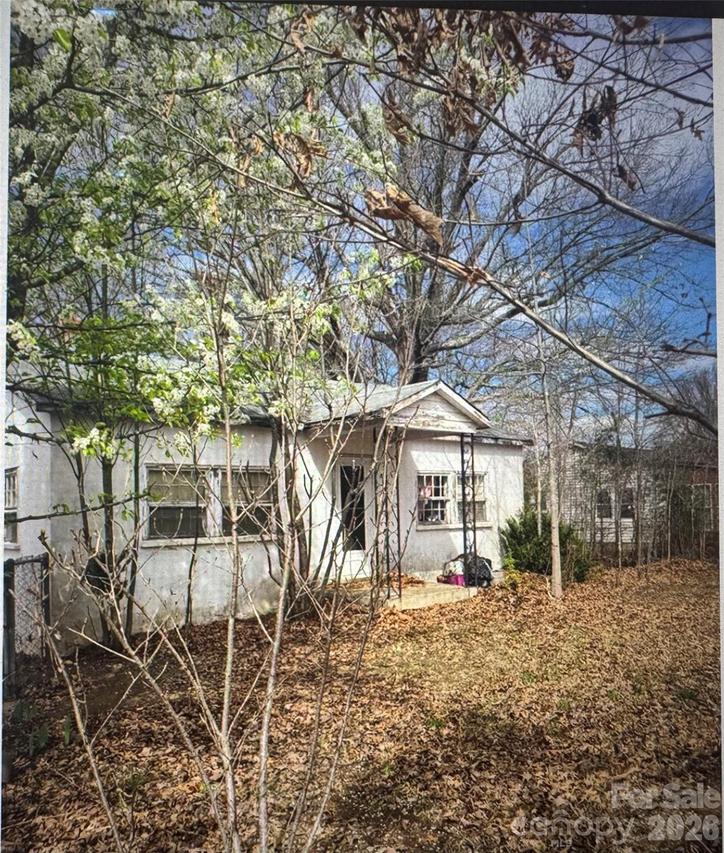3246 Texs Fish Camp Rd., Connelly Springs, NC 28612