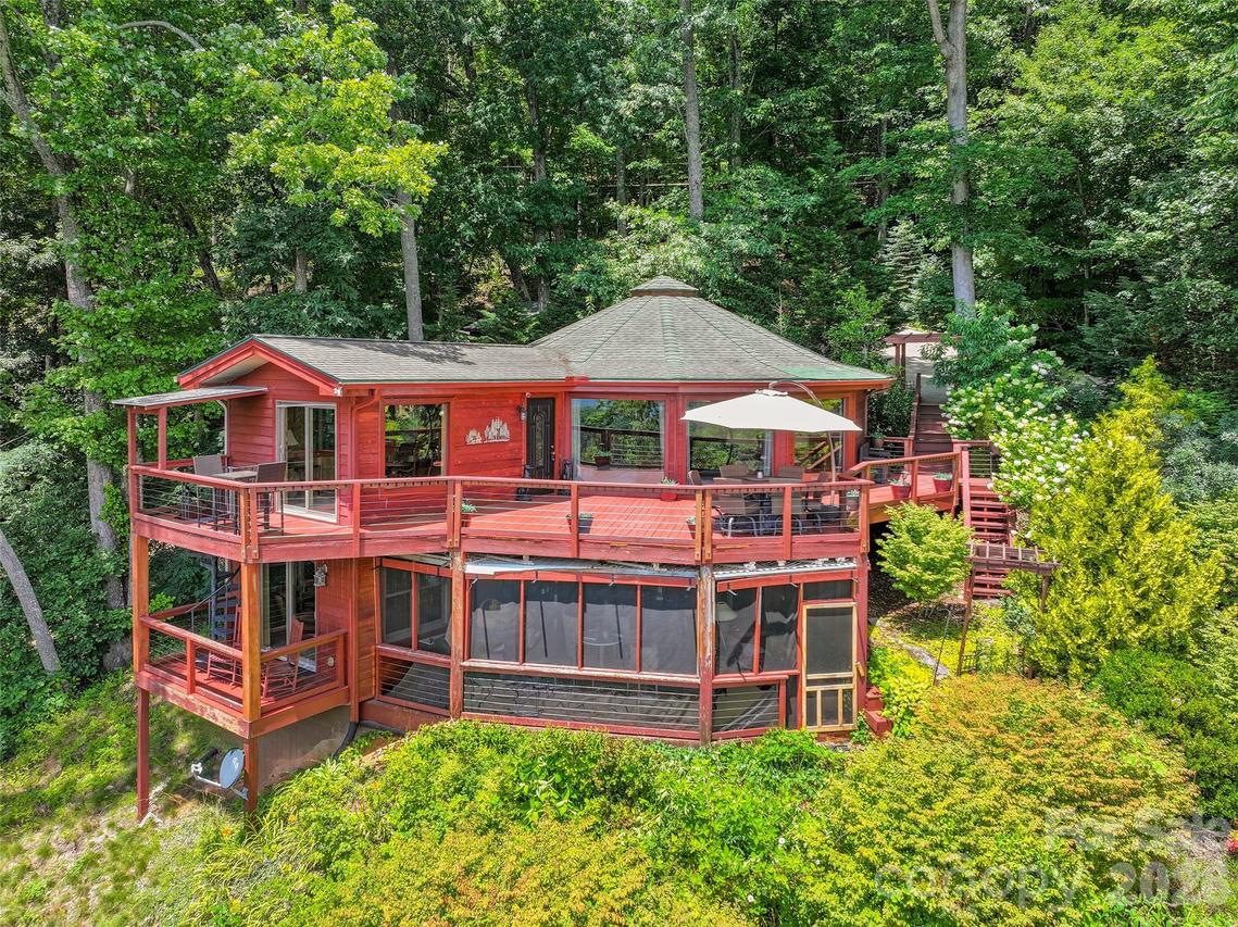 632 Dogwood Tr., Waynesville, NC 28786