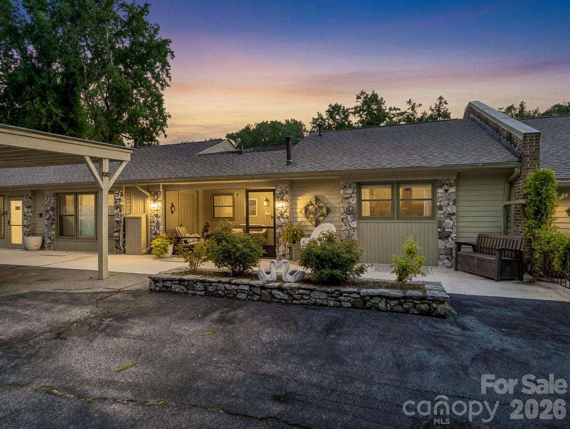 251 Carolina Dr. #10A, Tryon, NC 28782