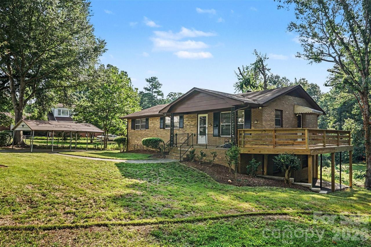 777 Springdale Ln., Gastonia, NC 28052
