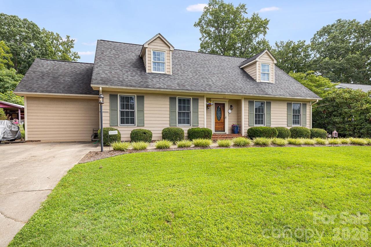318 Sharon Ave., Lenoir, NC 28645