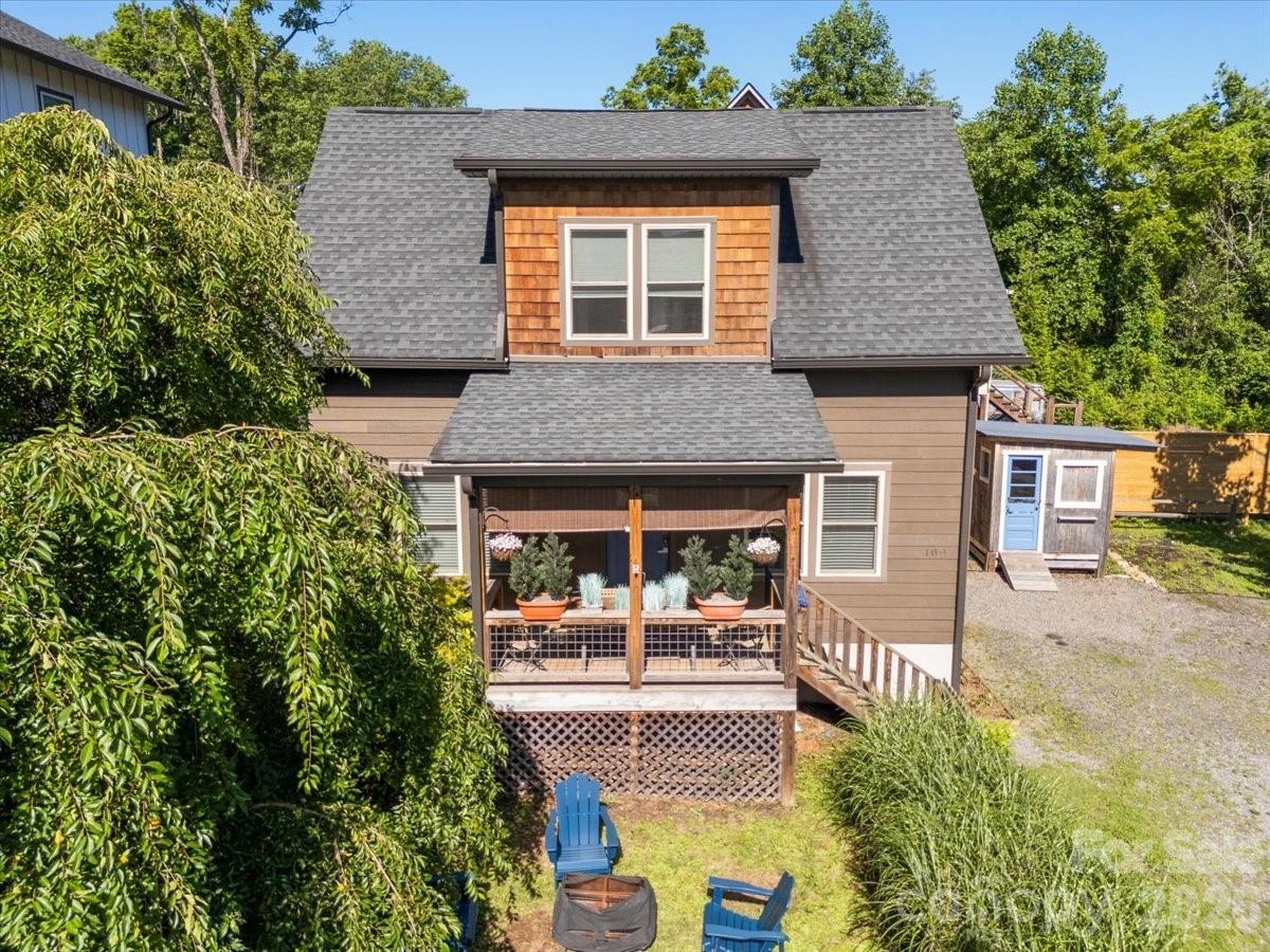 109 Portmanvilla Rd., Black Mountain, NC 28711