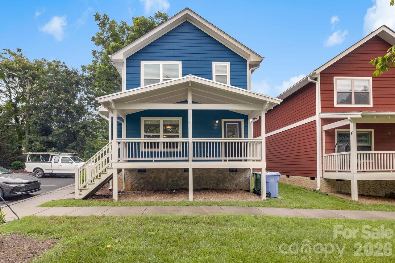 2 Cottage Cove Ln., Asheville, NC 28803