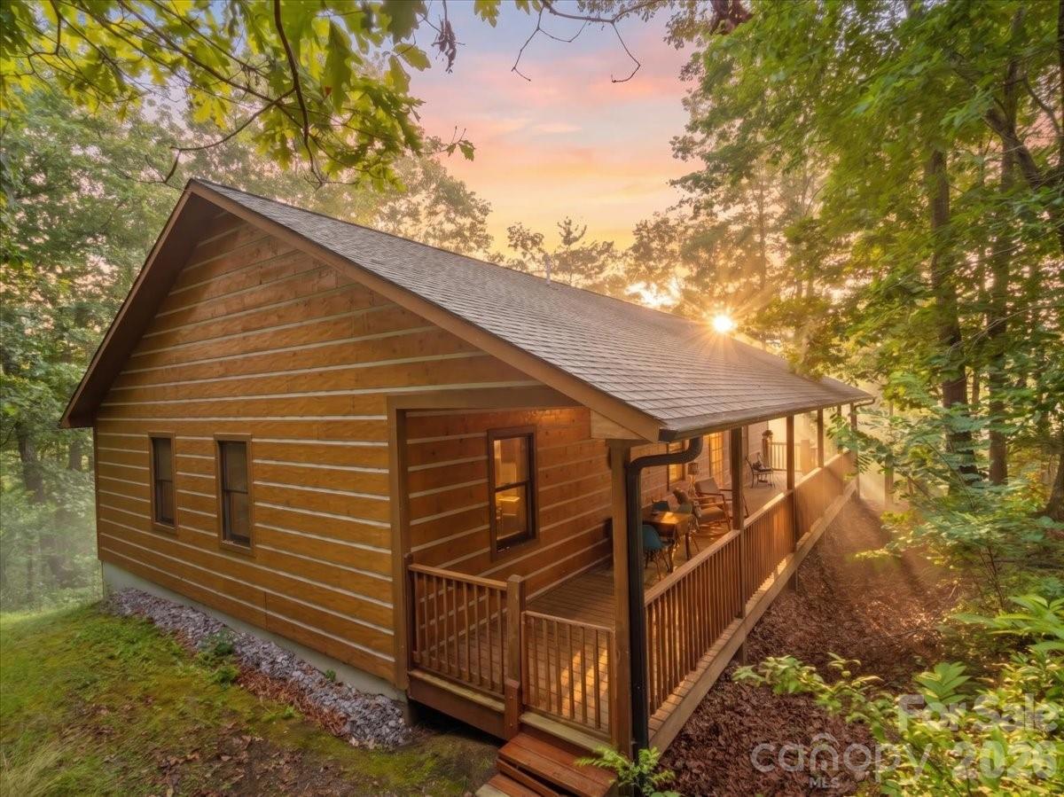 67 Hawks Landing, Burnsville, NC 28714