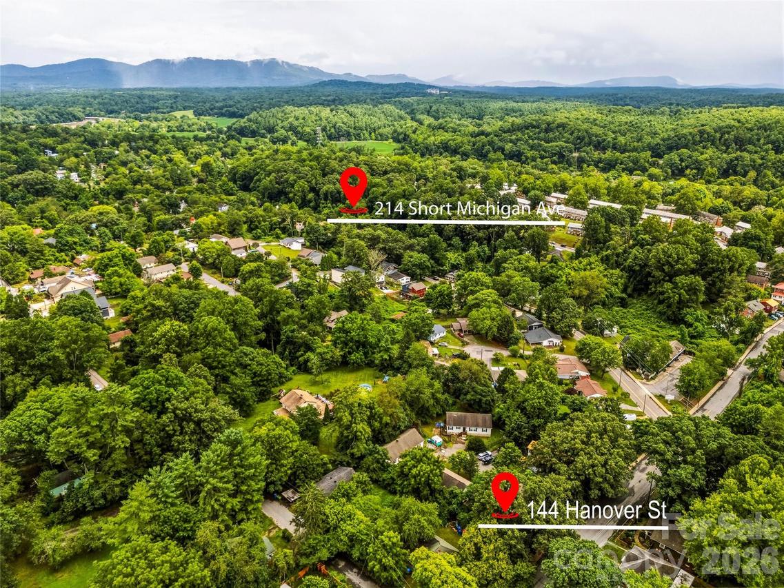 144 Hanover St., Asheville, NC 28806