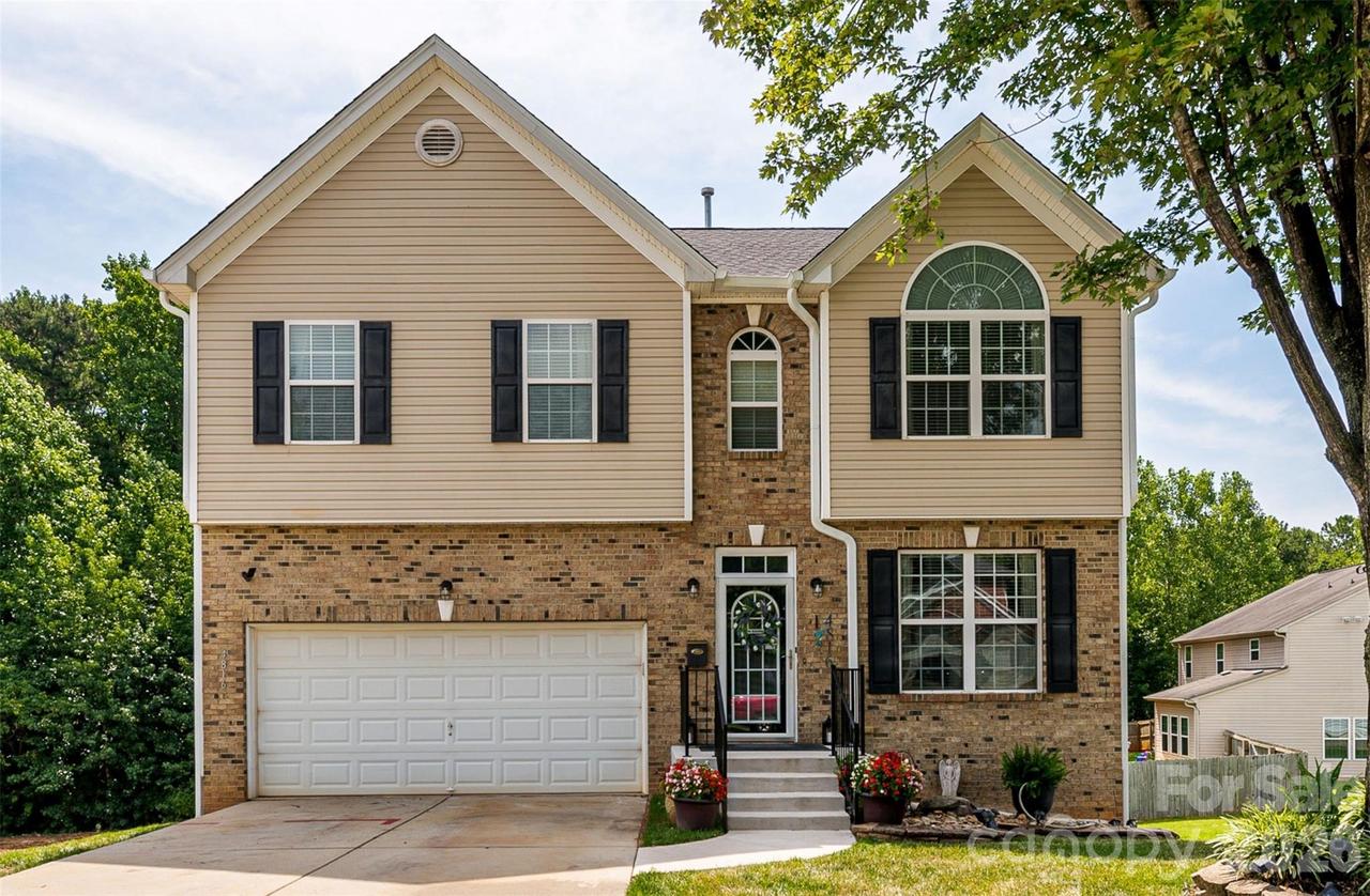 4816 Eagle Creek Dr., Charlotte, NC 28269