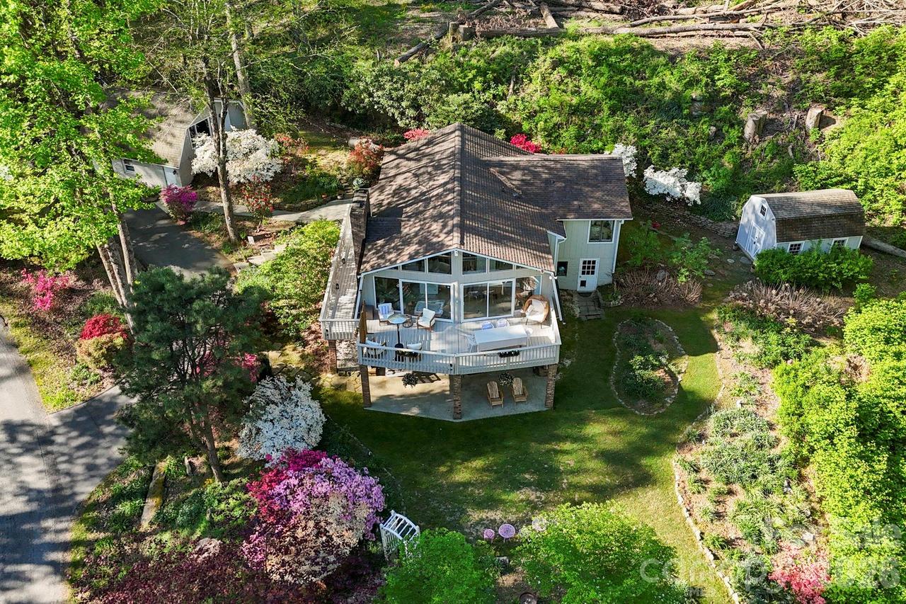 336 Sky Lake Dr., Hendersonville, NC 28739