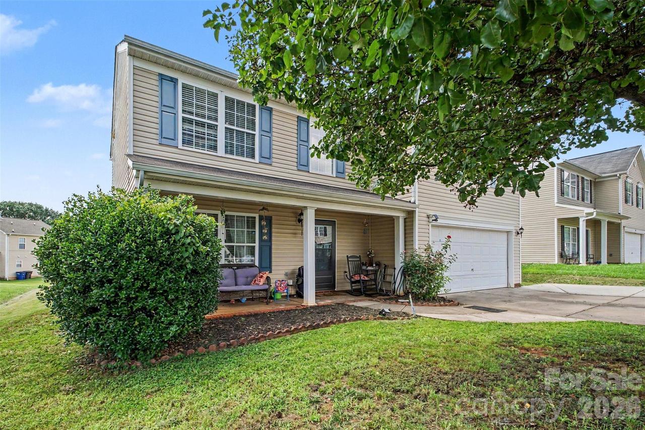2026 Edenderry Dr., Statesville, NC 28625